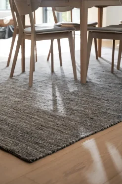 Donegal Matta Mörkgrå