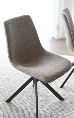 Dunmore stol ljusbeige tyg/svart metall snurr-tilt