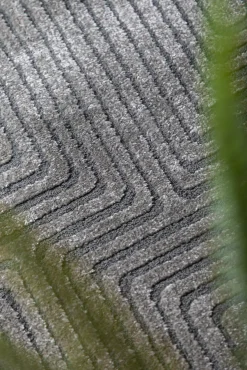 FERN MÖRKGRÅ MATTA